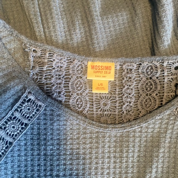 Mossimo Womena waffle knit top. - Picture 4 of 4